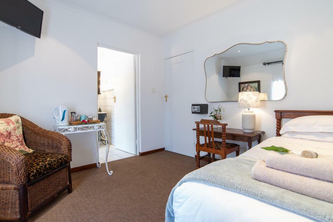 5Th Avenue Gooseberry Guest House Johannesburg Esterno foto